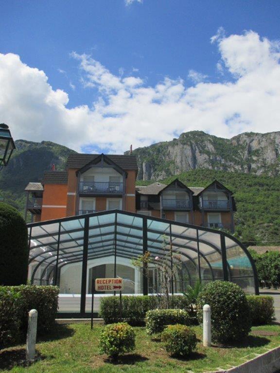 Hotel Chez Pierre D'Agos ภายนอก รูปภาพ