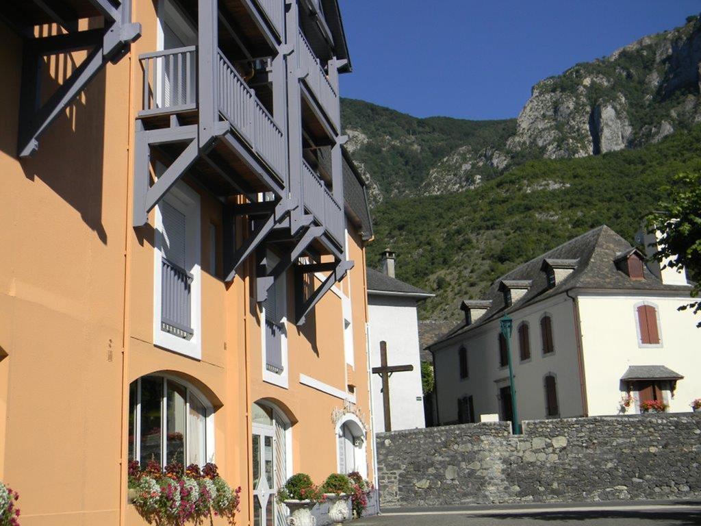 Hotel Chez Pierre D'Agos ภายนอก รูปภาพ